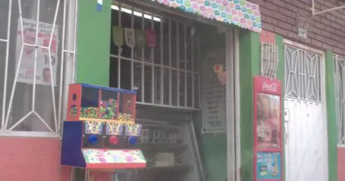 TIENDA DE BARRIO CARRERA 5 ESTE CON 24D TIENDA DE BARRIO CARRERA 5 ESTE CON 24D